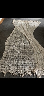 Schönes Vintage handgehäkeltes Tuch/Überwurf