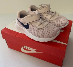 nike 818386