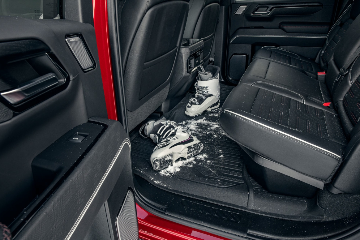 2019-2025 Sierra Crew Cab 2nd Row All-Weather Interlocking Floor