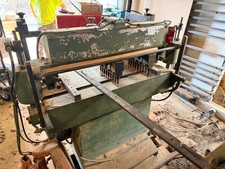 Cabinet boring machine for shelves