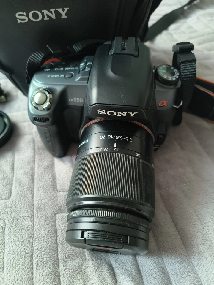 Sony Alpha 550, photo 2 of 5