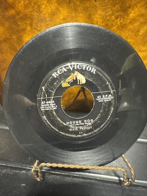 Elvis Presley -Hound Dog / Don't Be Cruel- 45 on RCA Victor - Hear