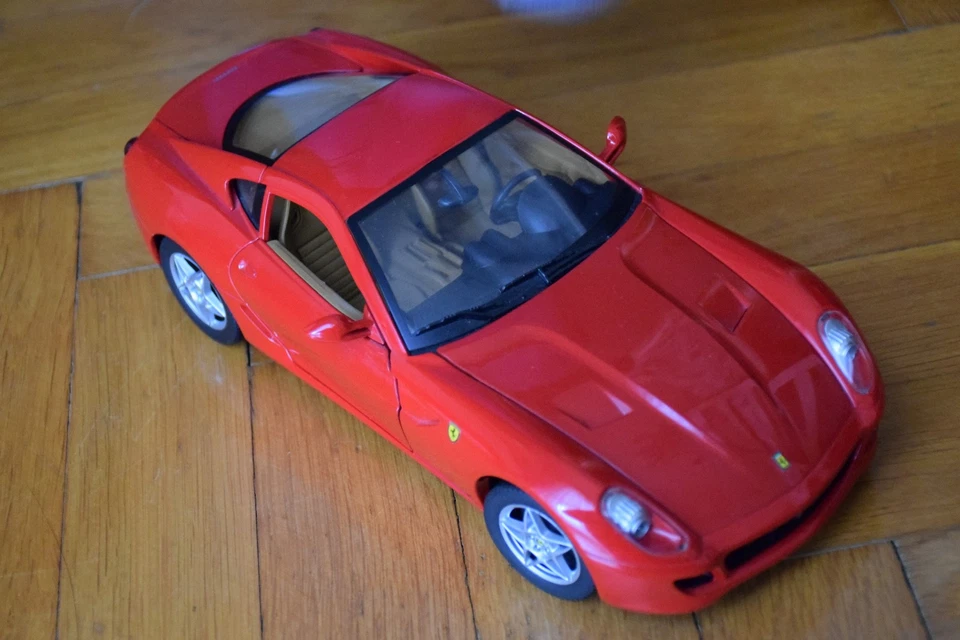 Ferrari 599 GTB Hotwheels 1 18 - Immagine 4 di 4