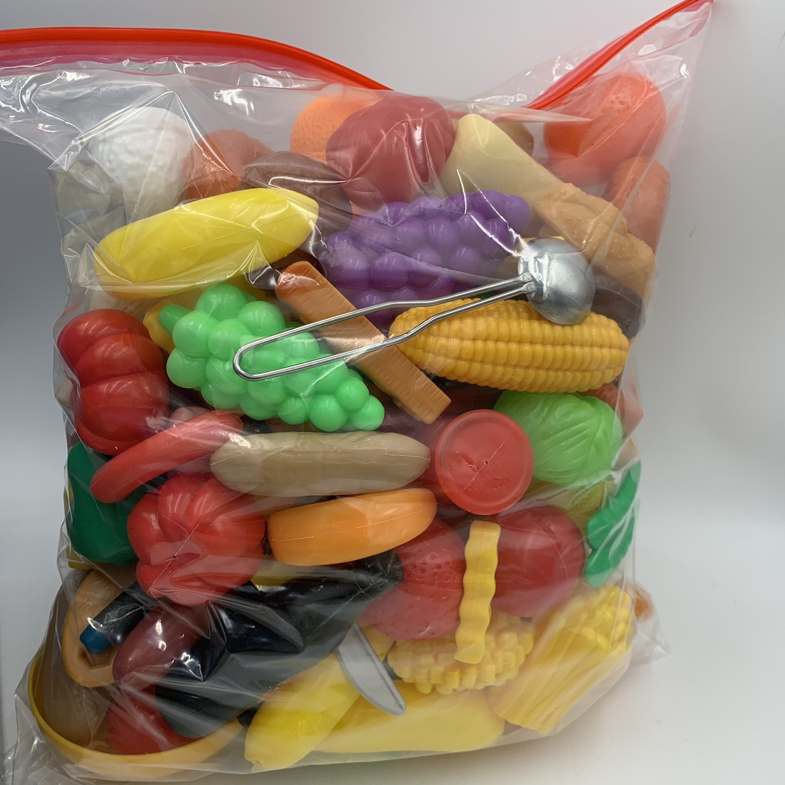 как выглядит Kitchen Store Play Lakeshore Learning Cash Register Money Microwave Mailbox READ фото