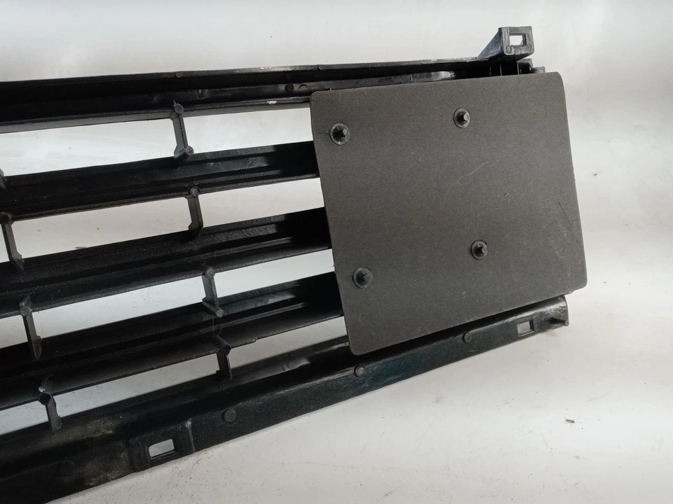 Ford Aerostar 1986-1988 parte superior delantera gris plata rejilla de plástico OEM repuesto R Foto 4 de 4