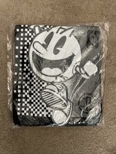 Brooklyn Nets Junk Food Pac-Man Men’s Small Shirt NEW