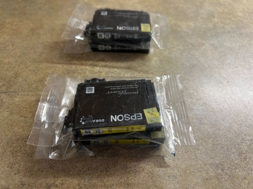 LOT OF 4 GENUINE EPSON 200/200XL (2x)BLACK/(2x)YELLOW INK CARTRIDGES IBT-2(2) - Picture 4 of 5