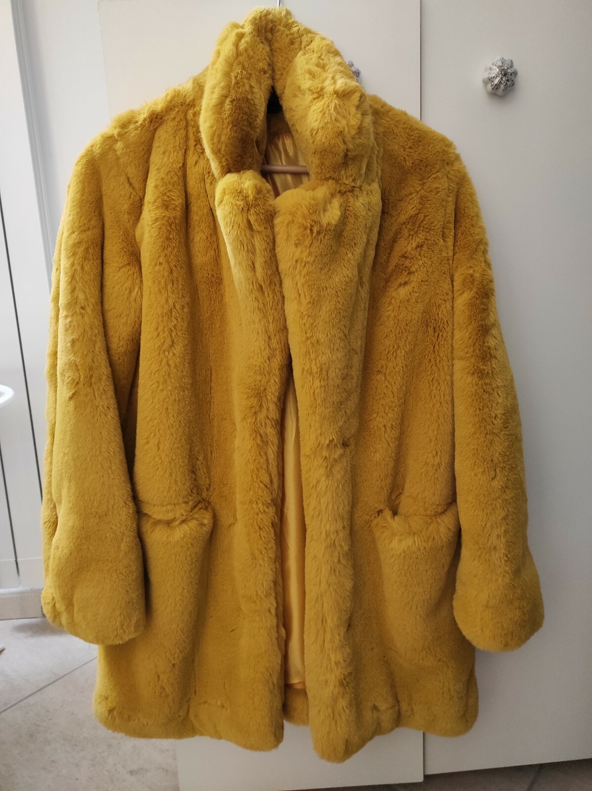 ALTRA Pelliccia Sintetica Donna Taglia S M colore giallo. Condizioni ottime