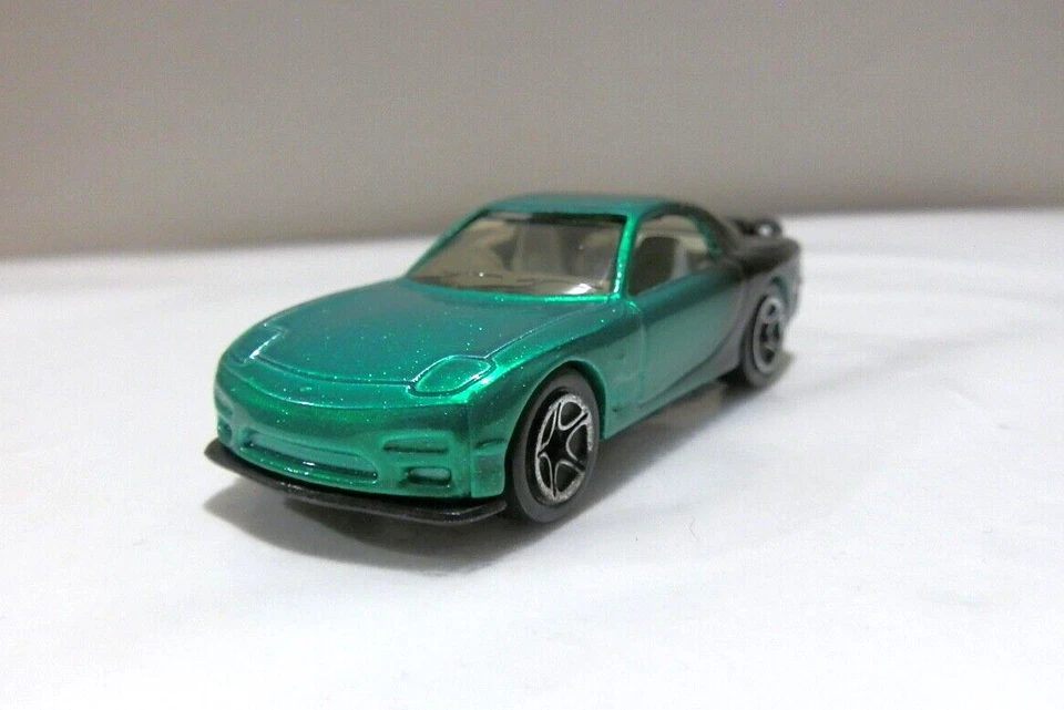 Matchbox Superfast 1:58 Green 1993 Mazda RX-7 - Image 3 of 4