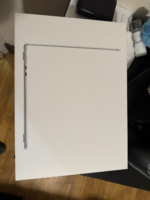 Apple MacBook Air 15-inch A3114 M3 24GB RAM 1TB SSD 2024 Silver