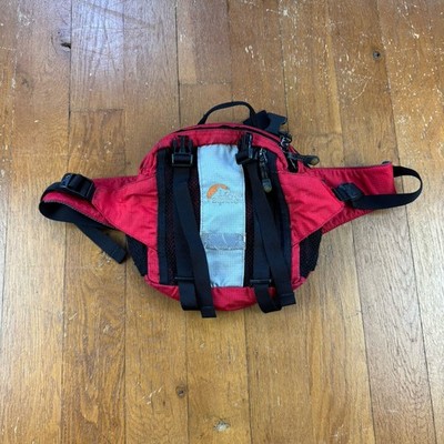 Vintage Lowe Gürteltasche Alpin rot schwarz grau seitlich Wandern