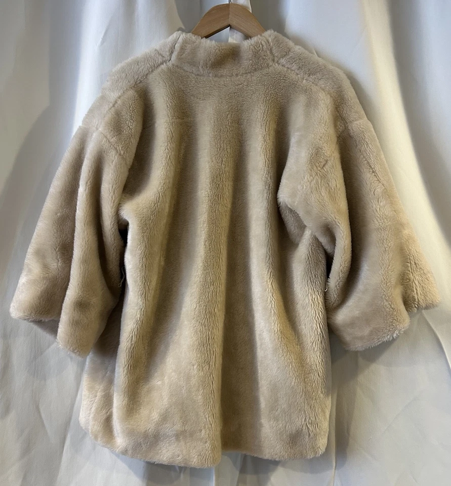 Abrigo de piel sintética vintage para mujer forrado satinado hecho en unión mafia esposa discoteca Foto 4 de 4