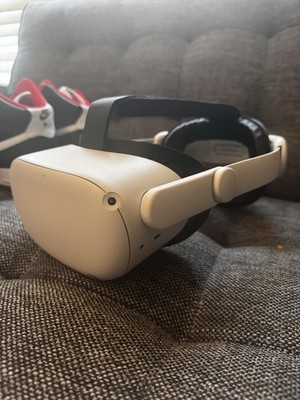 Meta Oculus Quest 2 256GB VR Headset - White
