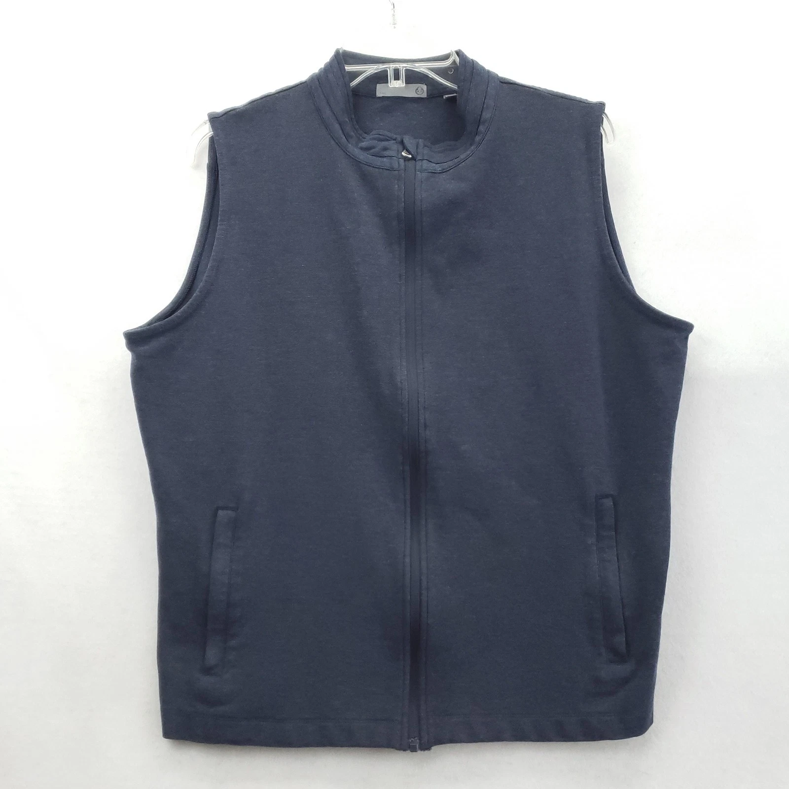 Tasc Vest Mens Medium Navy Blue Knit Full Zip Performance Pockets Lightweight