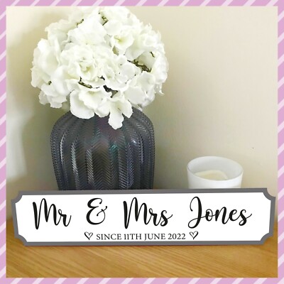 Personalisiertes Mr & Mrs Schild | Einzigartiges Hochzeitsgeschenk | Geschenke für Ehepaar