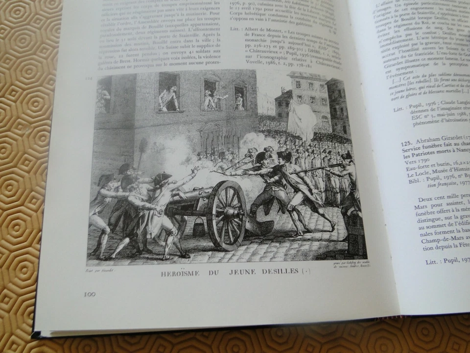 Libro LA SVIZZERA E LA RIVOLUZIONE FRANCESE Museo Storico Di Losanna 1989 - Immagine 4 di 4