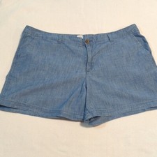 Gap womens size 18 lightweight denim city shorts 4" inseam 74