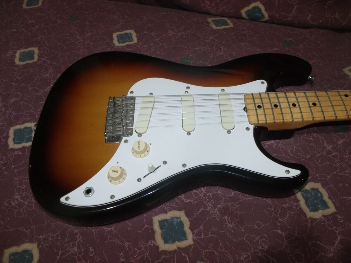 Vintage 1983 Squier Fender Japan Bullet 1 stratocaster SQ w Vintage 1983 Squier Fender Japan Bullet 1 stratocaster SQ w