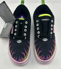 Heelys NWT Athletic Youth Girls Shoes Multi-Color Flames Youth Size 4 Women 5