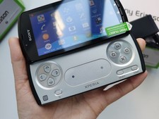 Sony Ericsson Xperia Play 智能手机| eBay