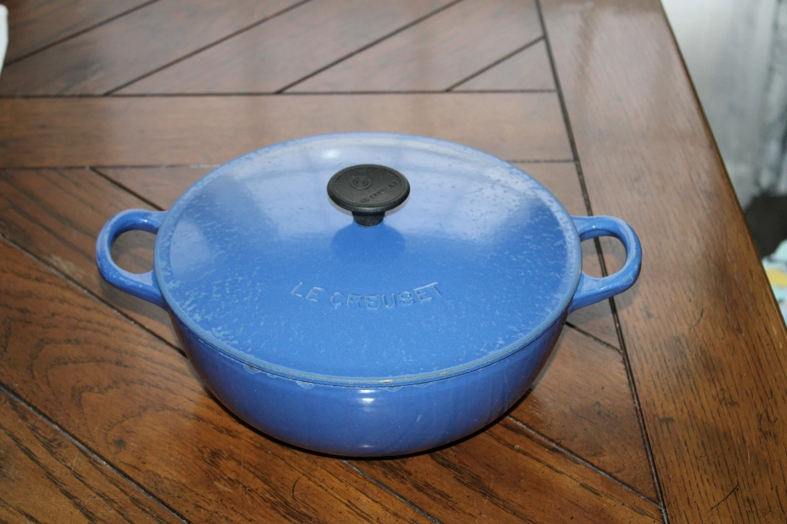 Le Creuset 22 Dutch Oven 9" French 2.5 Qt Blue Round Enameled Cast Iron w/Lid