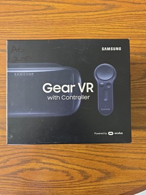 Samsung Gear VR With Controller Powered By Oculus. Open Box.