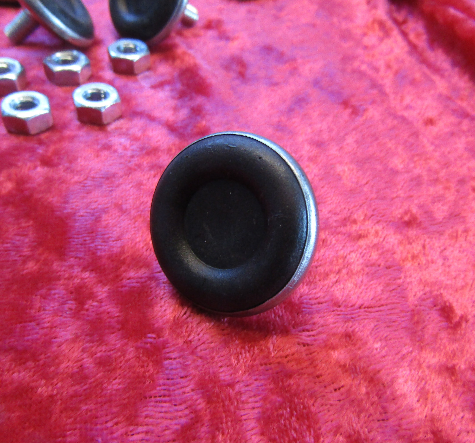 Set of 8 x Speaker Feet toReplace Spikes on Loudspeakers Size M6 x