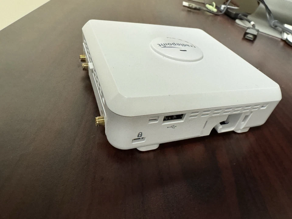 cradlepoint 4g - Image 3 of 4