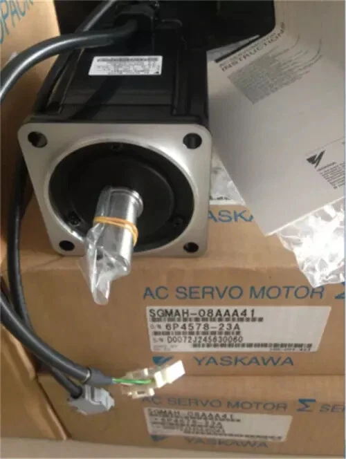 YASKAWA SGMAH-08AAA41 New AC Servo Motor SGMAH08AAA41 In Box Expedited Shipping - Image 4 of 4