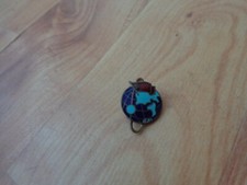 VINTAGE RUSSIAN SOVIET FLAG ON GLOBE POLITICS ENAMEL PIN BADGE