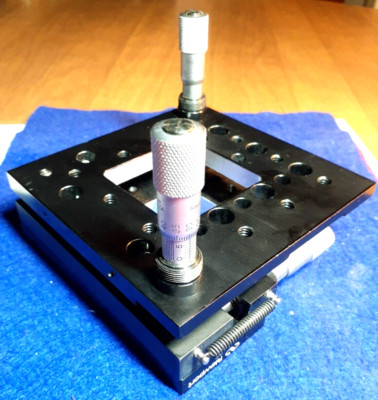 Newport 37 - Tip/Tilt and Rotation Platform, SM-13 Micrometers, 1/4-20 Thread