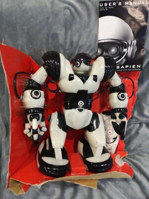 Rare HTF 2004 WowWee Robosapien Humanoid Glow in the Dark 14  Robot With Remote