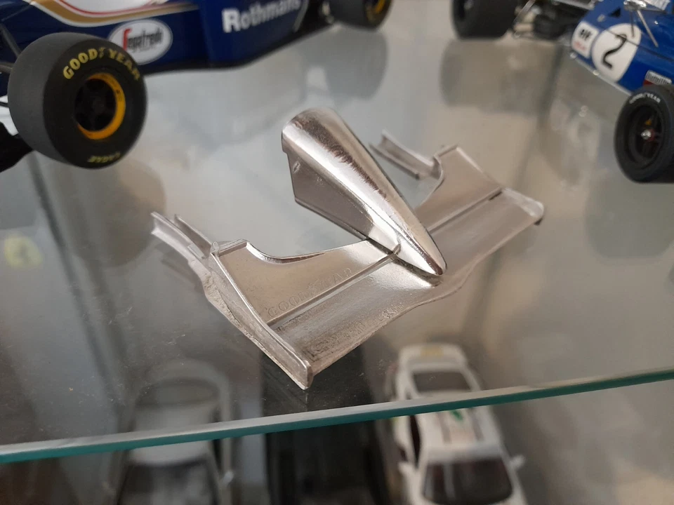Ayrton Senna Williams Fw16 1994 носовой кос переднее крыло полированный металл 1:18 - Изображение 3 из 4