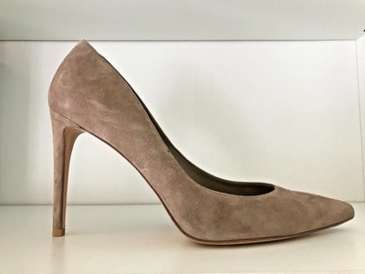 stuart weitzman legend pump