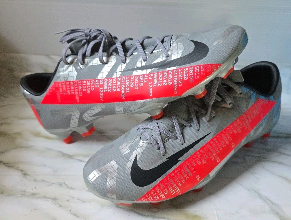 Nike Mercurial Vapor 13 Elite AG ACC Soccer Men's Size US 11