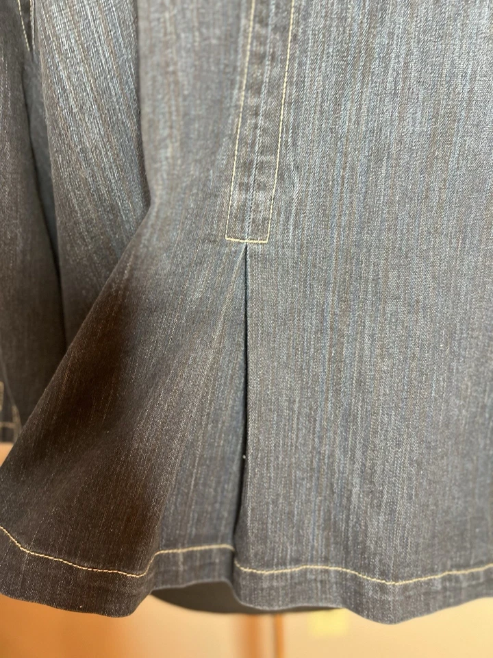 LIVE A LITTLE LAL Dark Blue 3/4 Sleeve Denim Jacket Plus Size Peter Pan Collar - Image 4 of 4