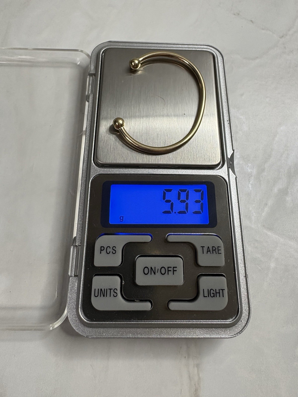 Hallmarked Solid 9ct Gold Baby’s Torque Bangle Ve… - image 7