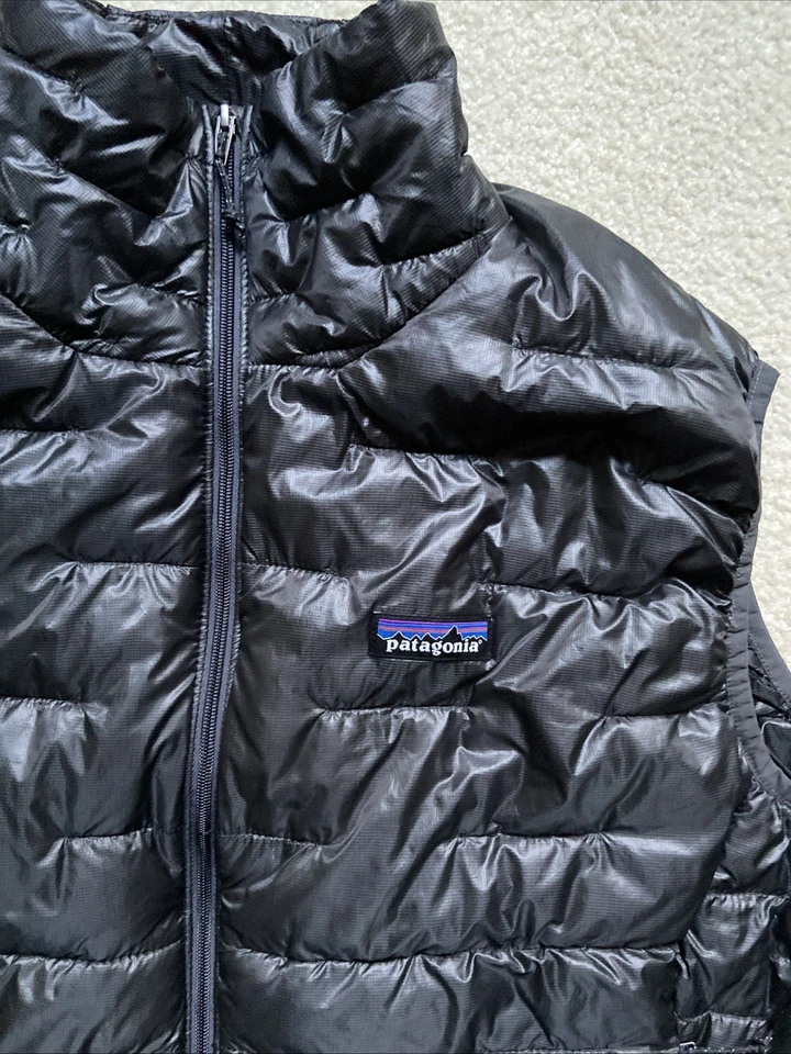 Men’s Patagonia Micro Puff Vest Size Large - Image 2 of 4
