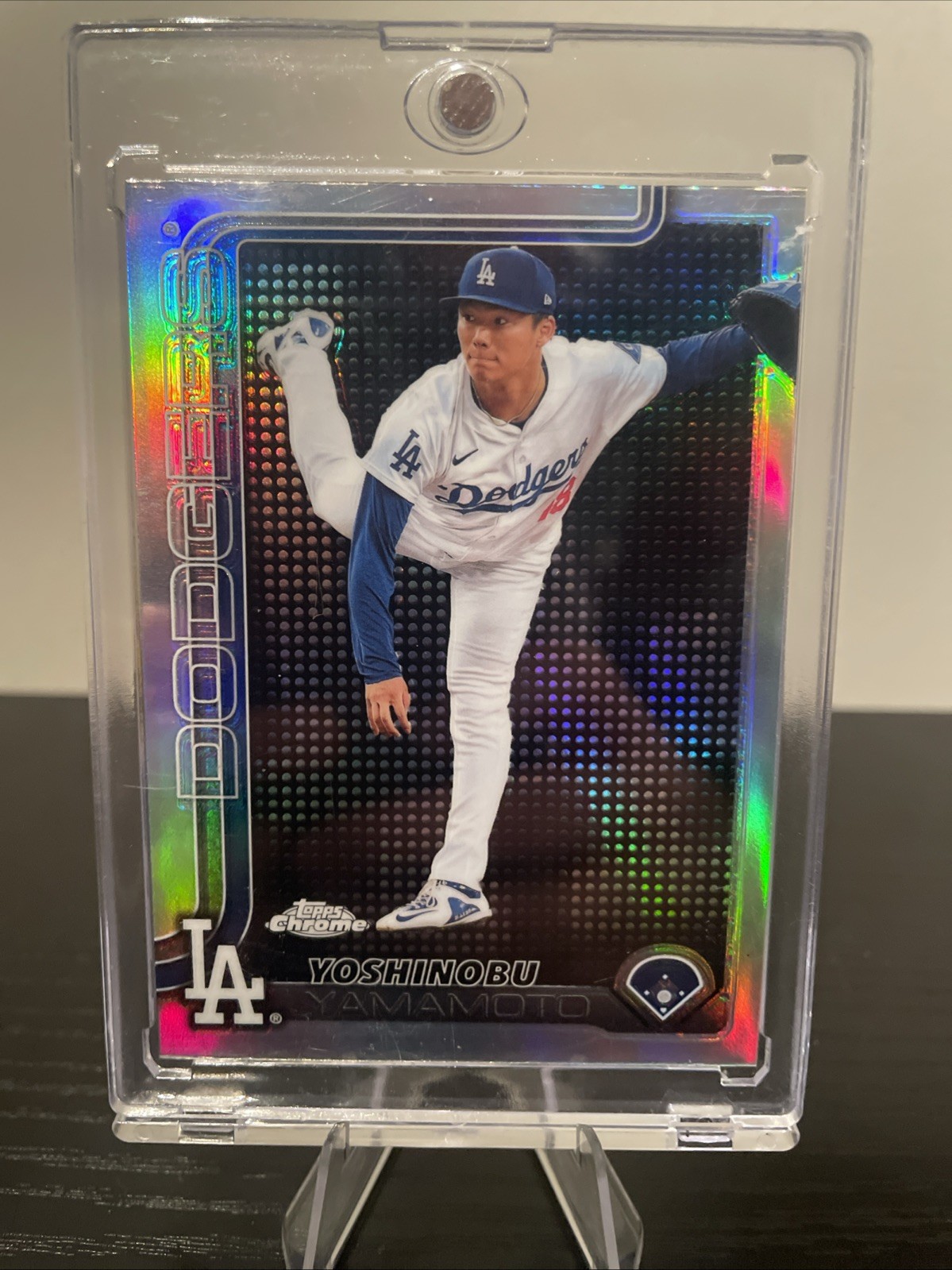 2025 Topps Chrome Yoshinobu Yamamoto Lightboard Case Hit #179 Dodgers HOT🔥