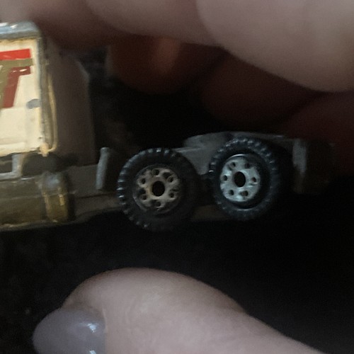 Vintage Yatming Diecast HO White Wheels Kenworth Aerodyne Semi Truck For Parts - Picture 11 of 15