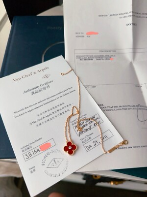 Van Cleef & Arpels Vintage Alhambra 2011 Holiday Pendant Carnelian