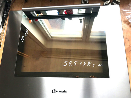 BAUKNECHT. Type FXQP6.Mod.BLPMS8100PT .Herd - Backofentür. Tür.4xGlas. GUT.