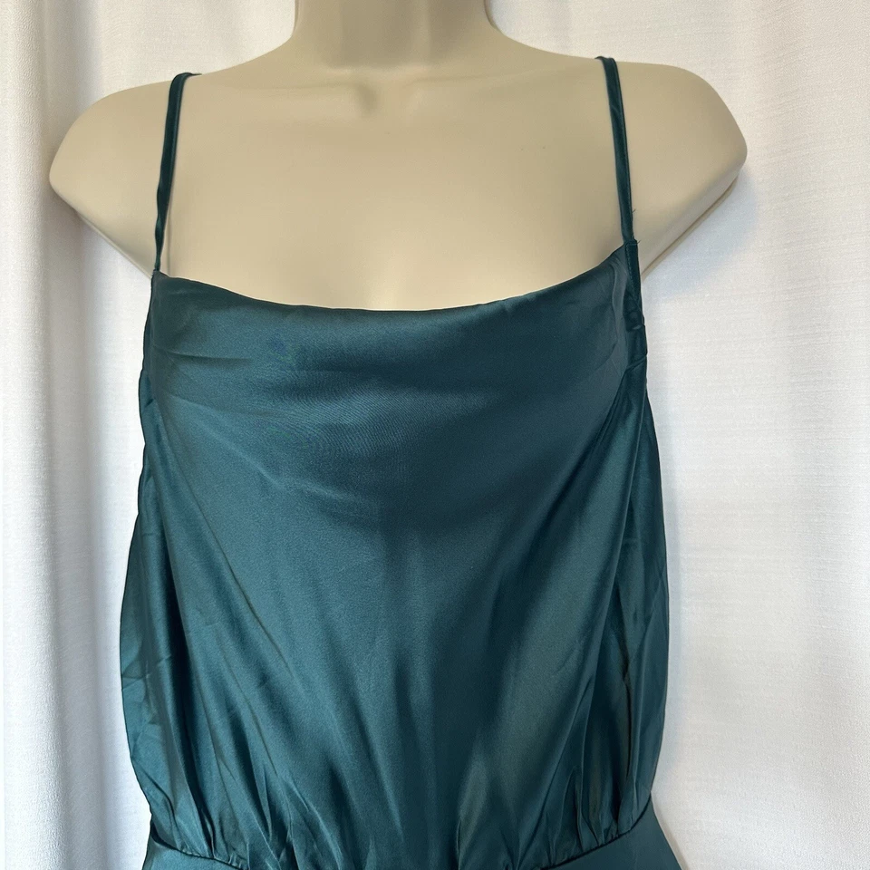 New NWT GUESS Louma Romper Dark Jade Green Silky Sleeveless Size Medium - Image 4 of 4