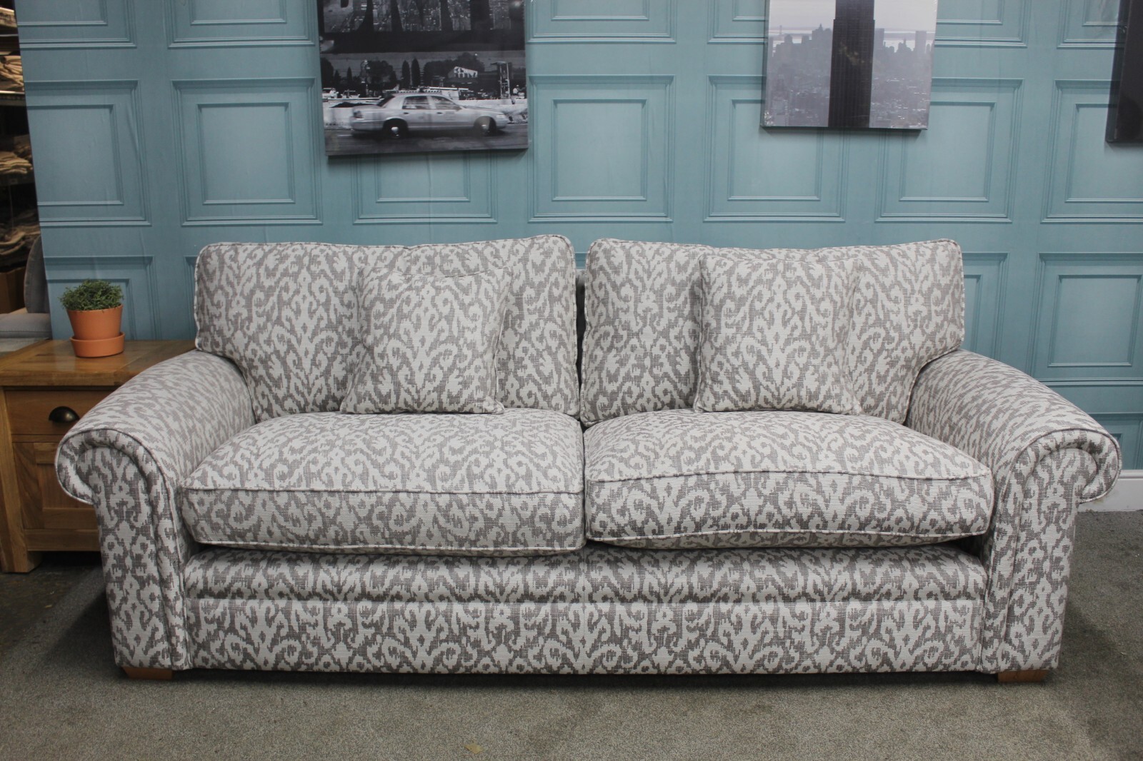 PARKER KNOLL AMERSHAM LARGE 2+ 2 SEATER SOFAS IN SILVER GREY & WHITE