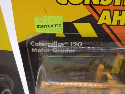 ERTL Caterpillar 12G Motor Grader Road Construction Ahead 1995 Die-Cast/Scraper - Picture 8 of 12