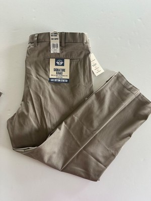 Dockers Khaki Signature Iron Free Pleated Pant Size W46 X L30
