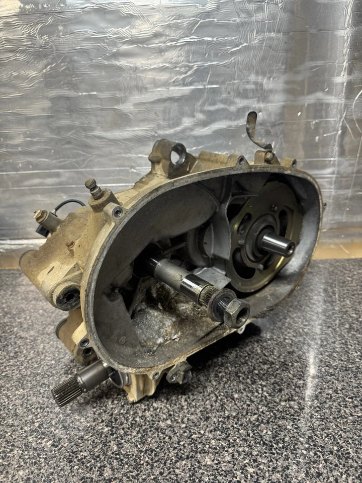 2006 Kawasaki Prairie 360 4x4 extremidade inferior estojos de motor manivela BOM - Imagem 3 de 4