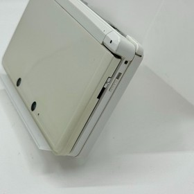 Nintendo 3DS region free Ice White console / Charger / SD card