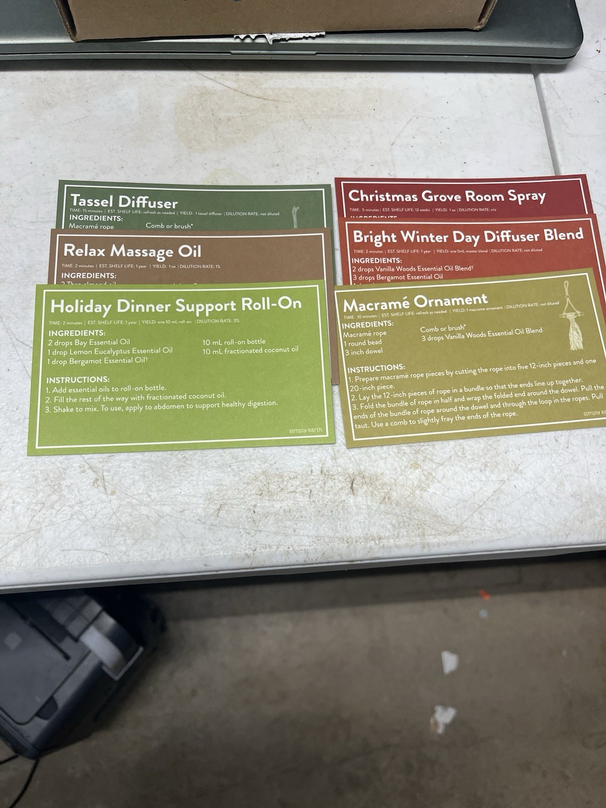 Simply Earth Monthly Essenttial Oil Recipe Box-with 4 Oils & Macrame Mini Kit