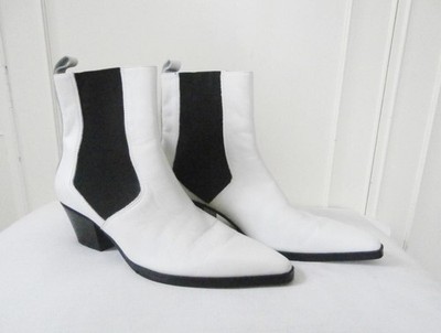 Fast neue weiße Leder Cowboy Stiefeletten im Retro Style von Zara Euro 38 UK 5